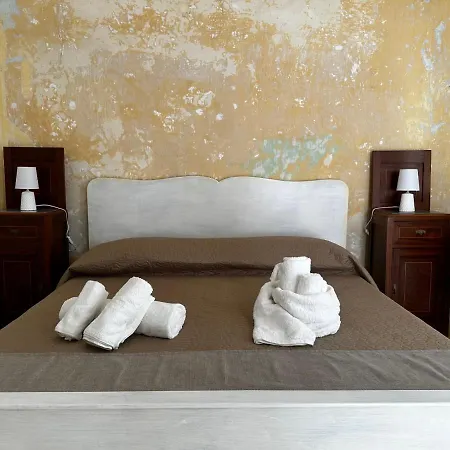 Nocleg ze śniadaniem Le Stanze Di Gallolizio 3*